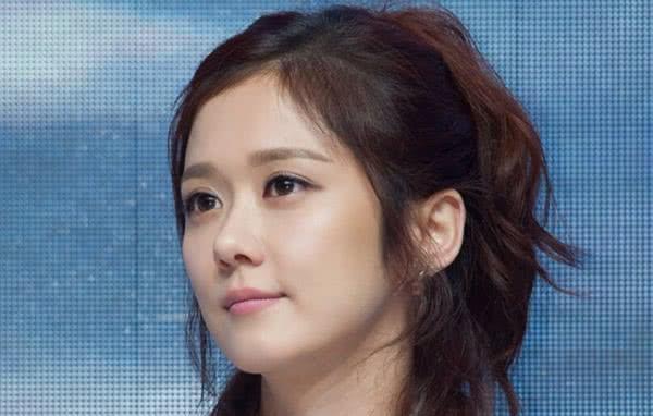 李凉凉明星网红是谁,揭秘当红明星网红的璀璨人生