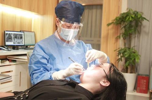 牙贴面对比明星网红,效果对比，谁更胜一筹？