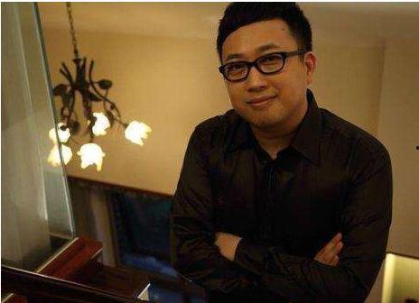 明星网红定妆照片男装,明星网红定妆照中的潮流演绎