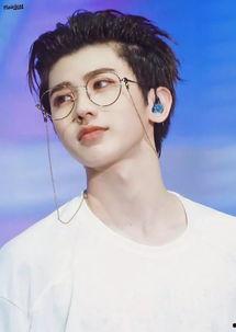 明星网红gm眼镜是谁,究竟是谁的杰作？