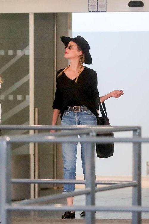 明星网红素人连麦,跨界互动演绎精彩瞬间