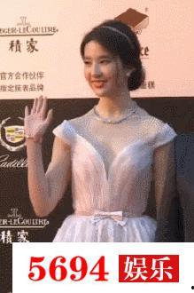 明星网红穿古代衣服拍照,明星网红古风穿搭打卡秀