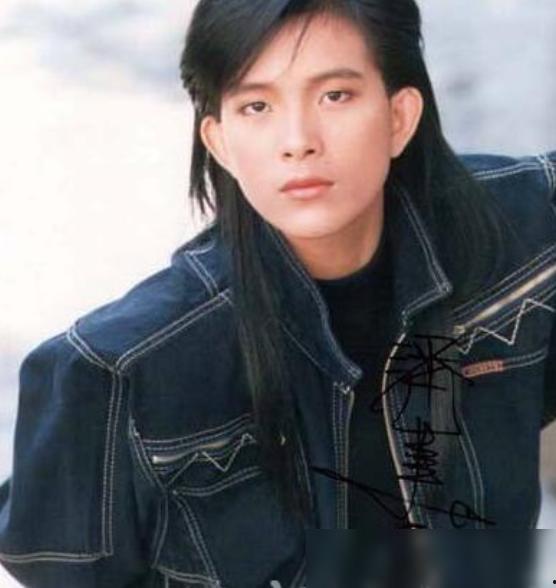 长得最像明星网红男的,揭秘长得最像明星的帅气男网红