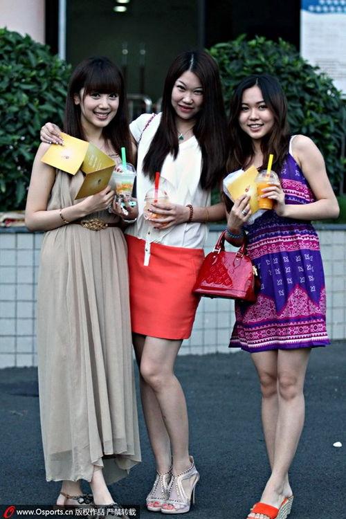 明星网红和球员合照图片,星光熠熠的跨界友谊