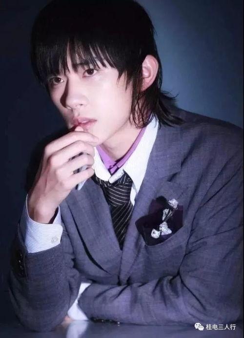 明星网红同款头像男,男生头像新风尚