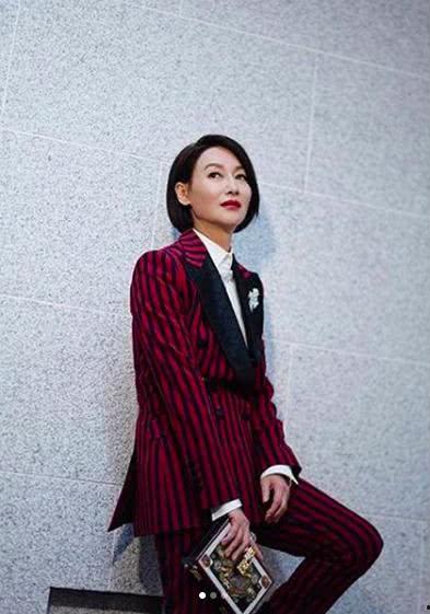 明星网红穿搭大挑战,时尚潮流的巅峰对决