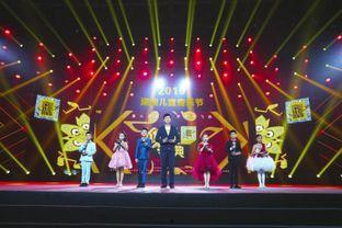 斑马音乐节明星网红,明星云集，网红闪耀的视听盛宴