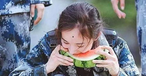 今日明星吃瓜图片最新版,明星吃瓜图鉴，揭秘幕后故事