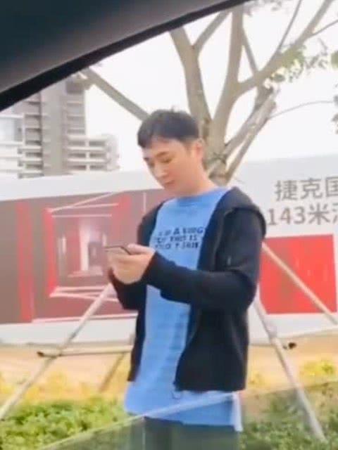 路上偶遇明星网红叫什么,揭秘神秘面纱下的真实风采