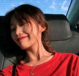 明星网红手牵手图片高清,网红明星甜蜜牵手瞬间