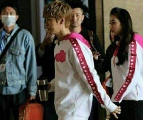 明星网红手牵手图片高清,网红明星甜蜜牵手瞬间