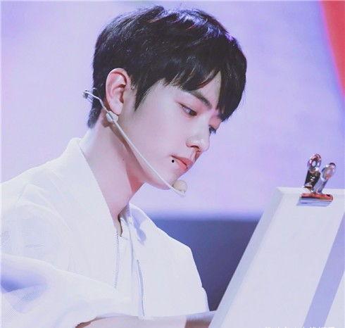 肖战今日吃瓜完整版,完整版揭秘