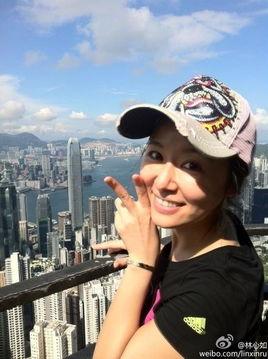 明星网红戴手镯图片高清,明星网红演绎时尚风采