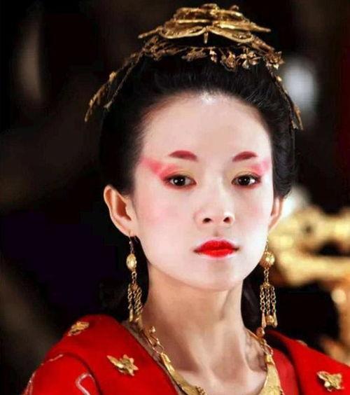 纹眉的明星网红是谁,揭秘当红明星的眉型秘密